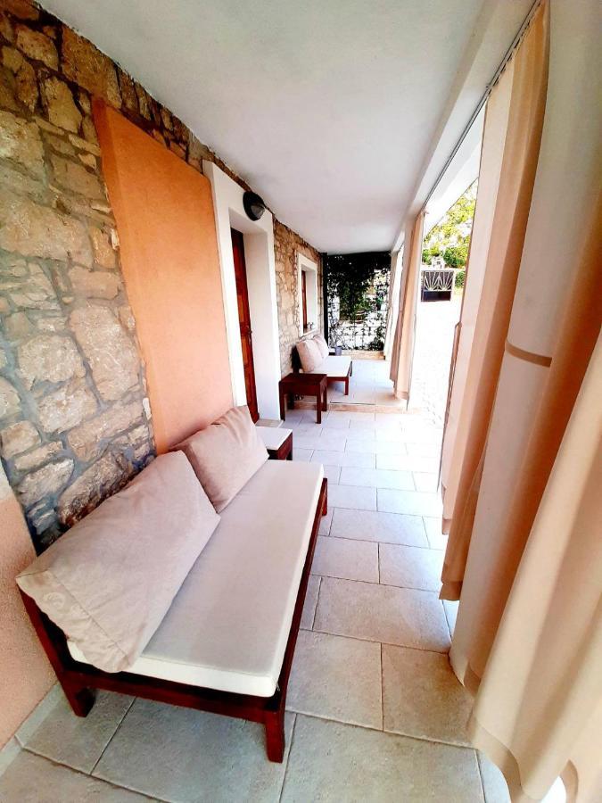 Villa Alma Kastelir Ngoại thất bức ảnh